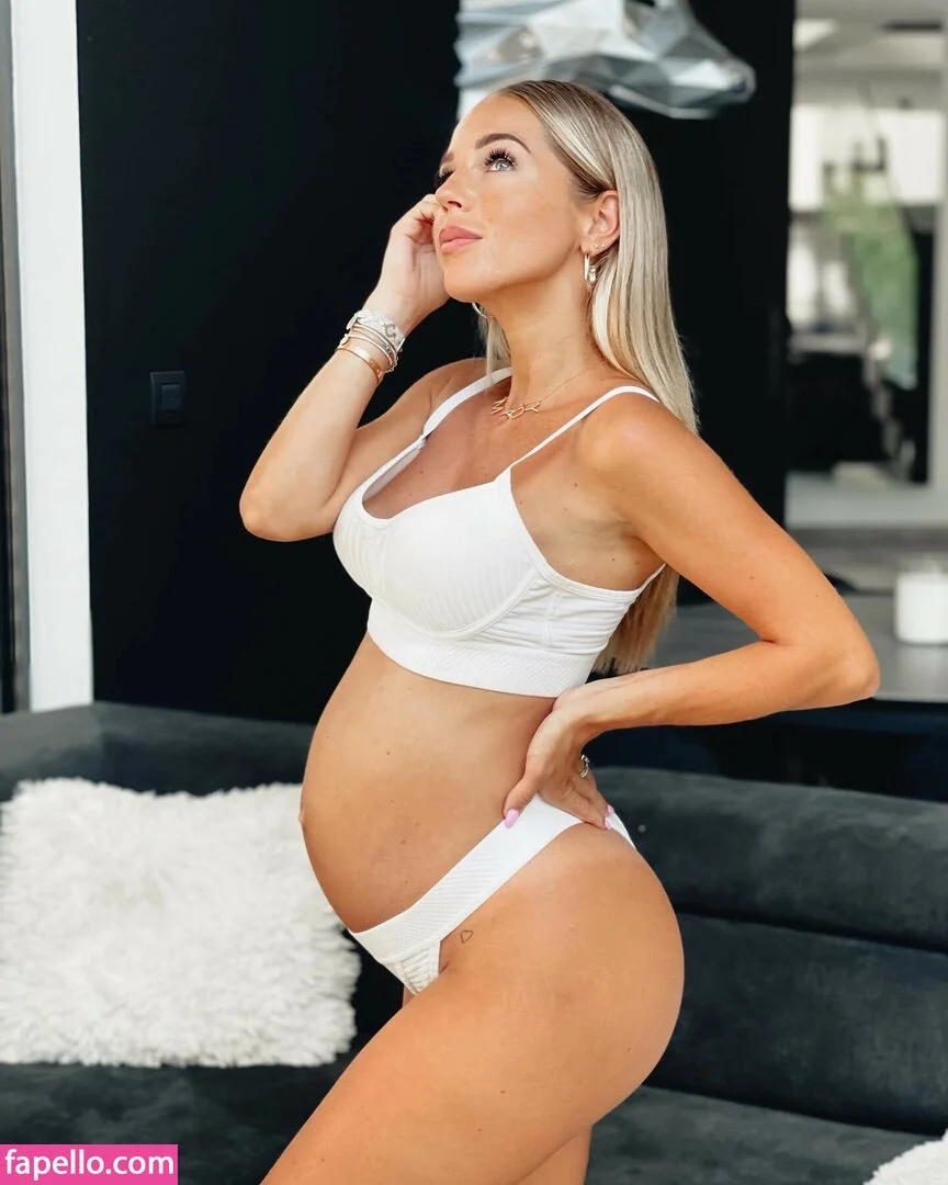 Maddy Burciaga Onlyfans Photo Gallery 