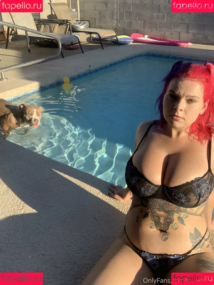 calierose Onlyfans Photo Gallery 