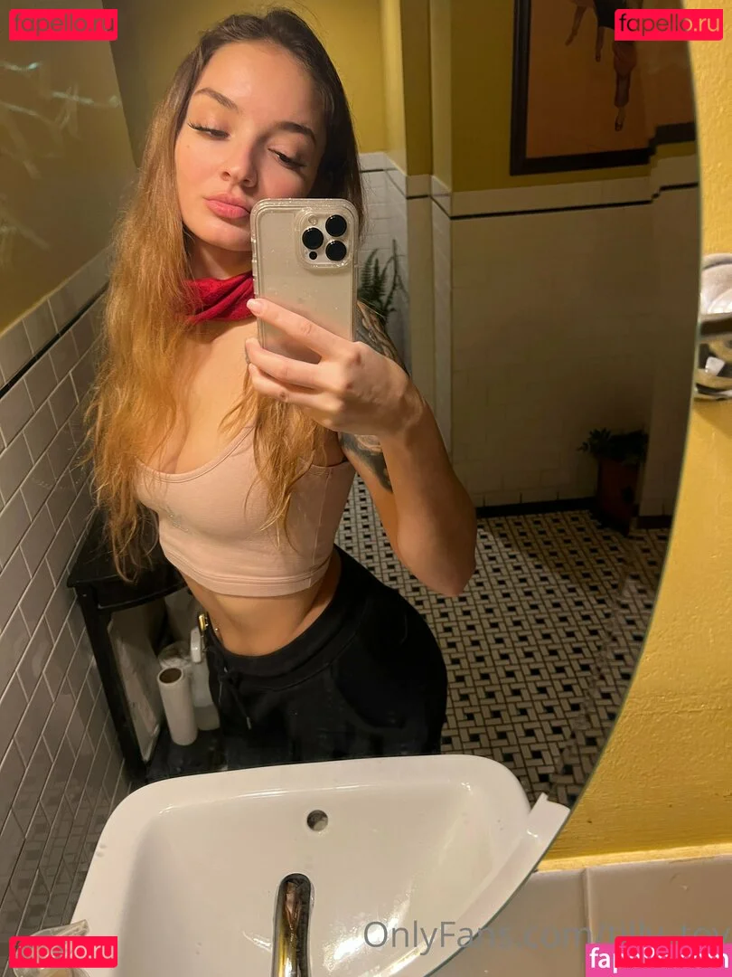 Tilly Toy Onlyfans Photo Gallery 