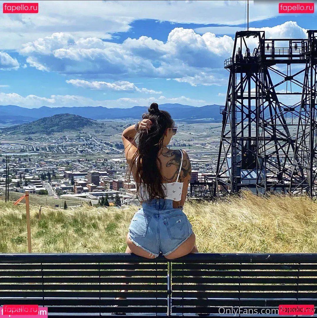 Tilly Toy Onlyfans Photo Gallery 