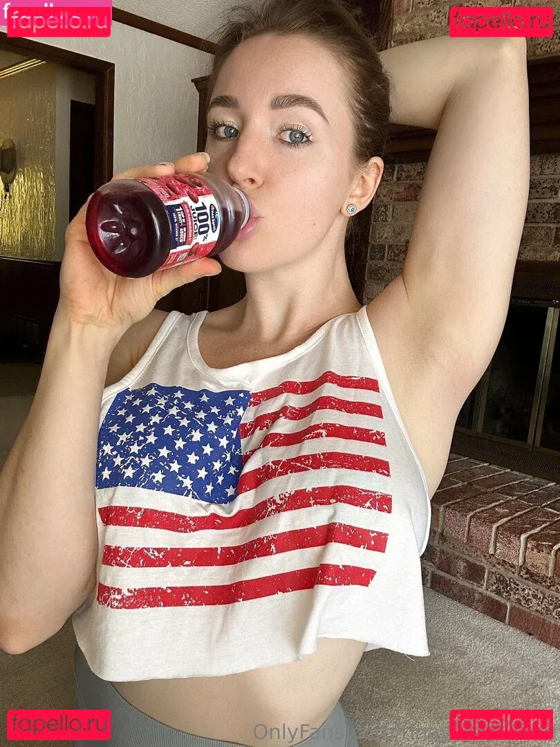 tinayummyfree Onlyfans Photo Gallery 