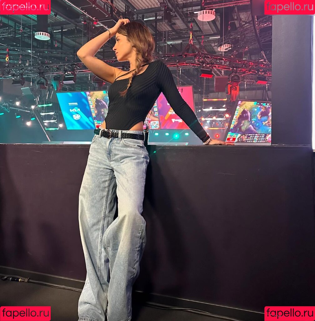 laurenalexis_x Onlyfans Photo Gallery 