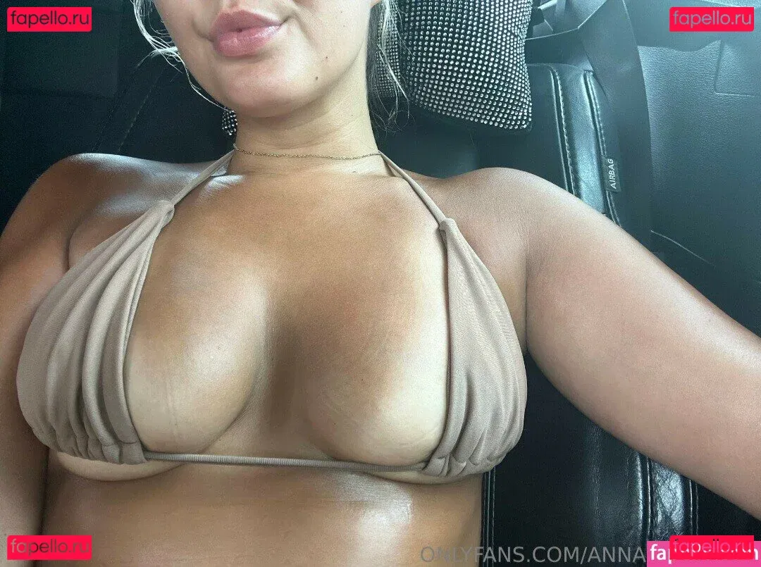 annaharvillee Onlyfans Photo Gallery 