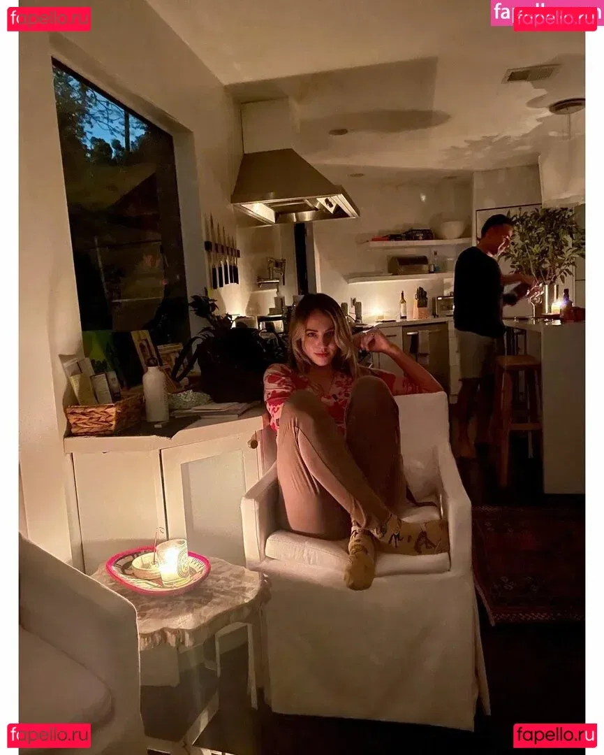 Nicolle Gironda Onlyfans Photo Gallery 