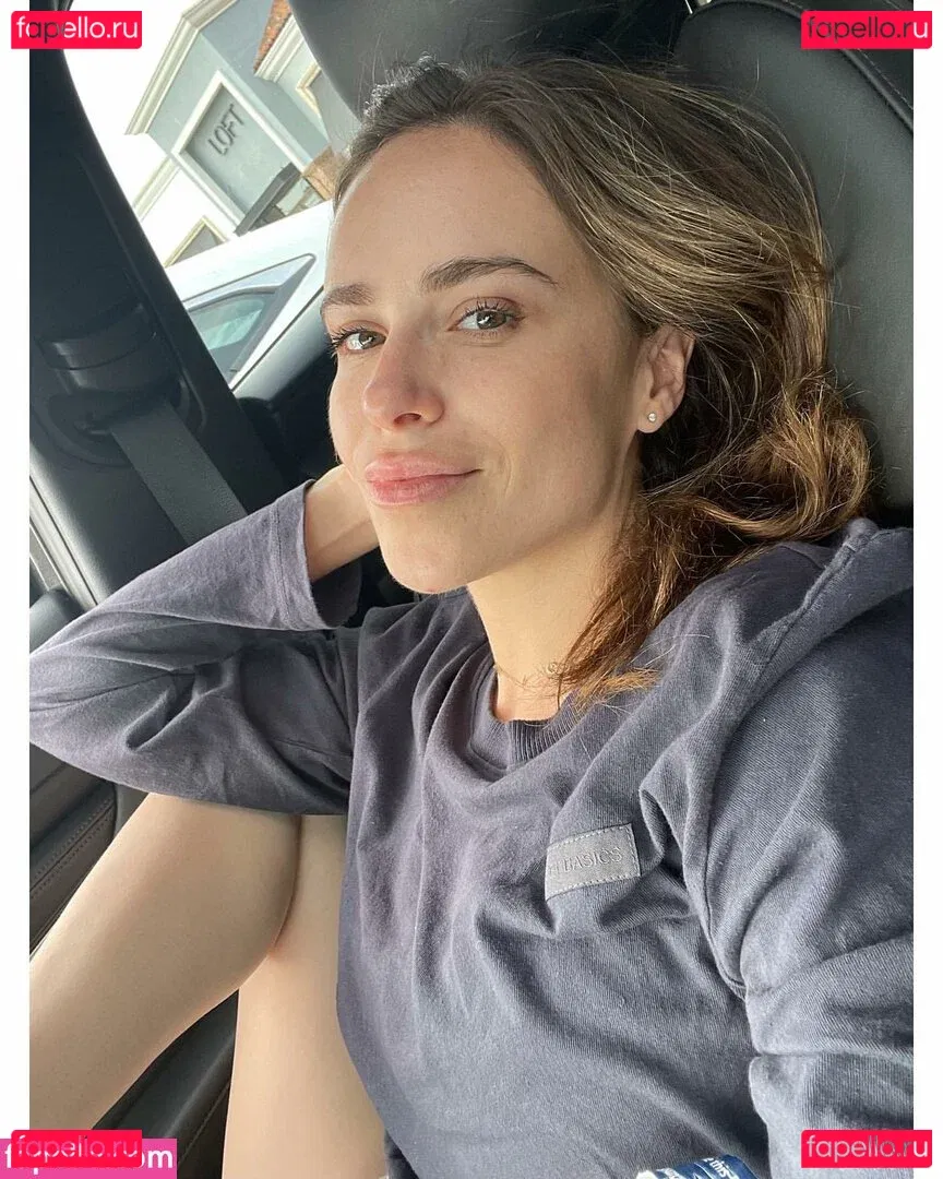 Nicolle Gironda Onlyfans Photo Gallery 