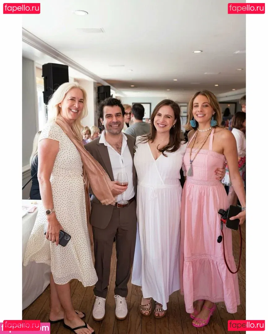 Nicolle Gironda Onlyfans Photo Gallery 