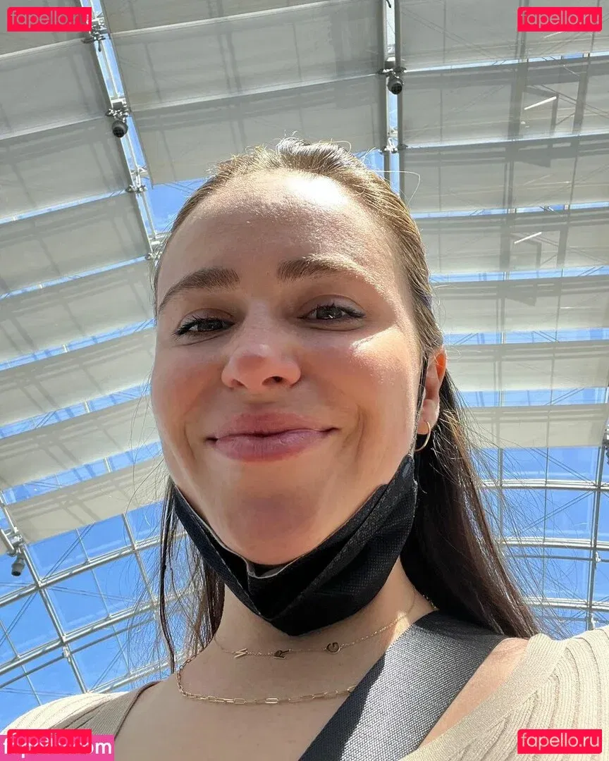 Nicolle Gironda Onlyfans Photo Gallery 