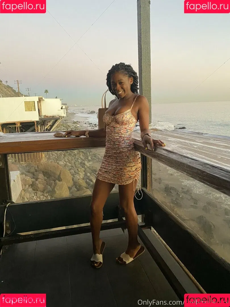 thehazelgrace Onlyfans Photo Gallery 
