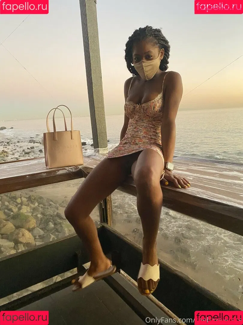 thehazelgrace Onlyfans Photo Gallery 