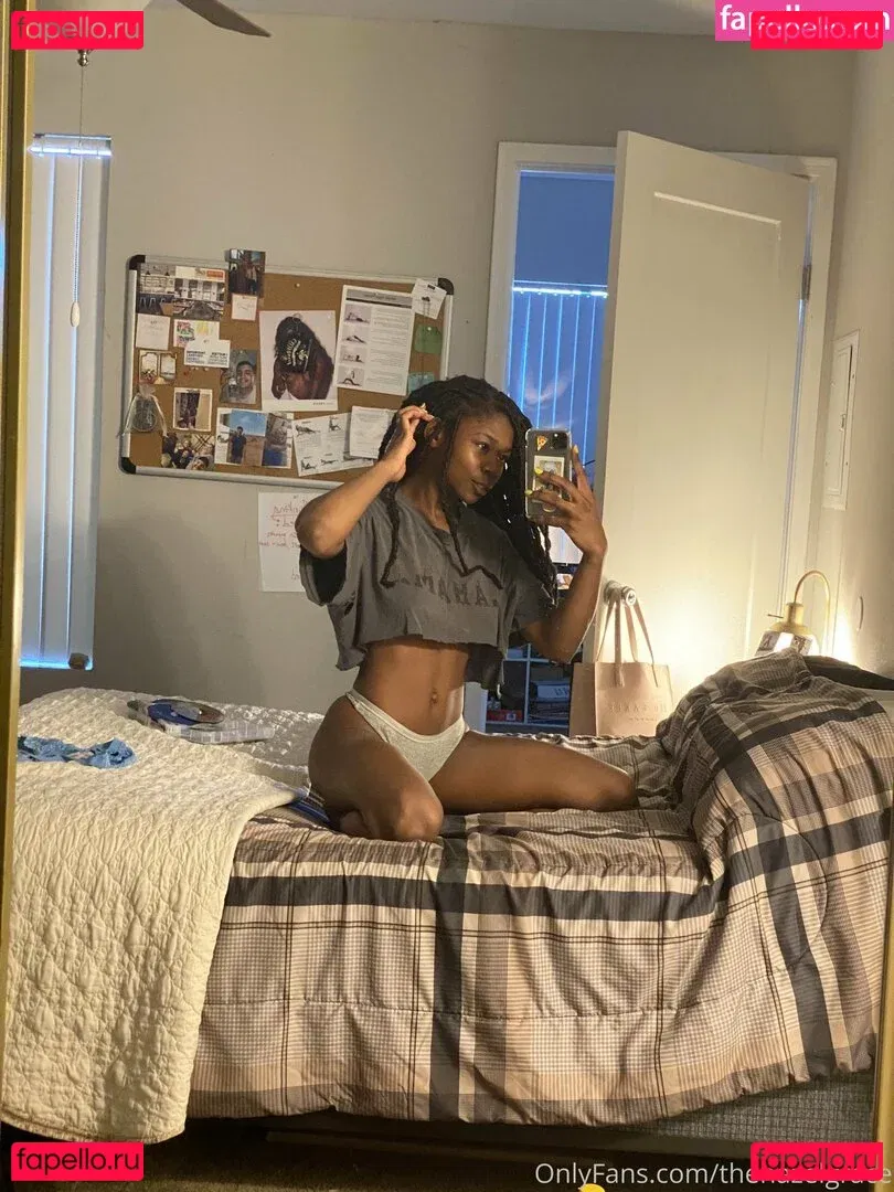 thehazelgrace Onlyfans Photo Gallery 