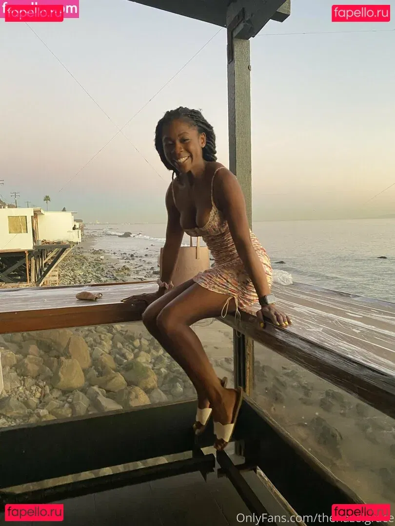 thehazelgrace Onlyfans Photo Gallery 