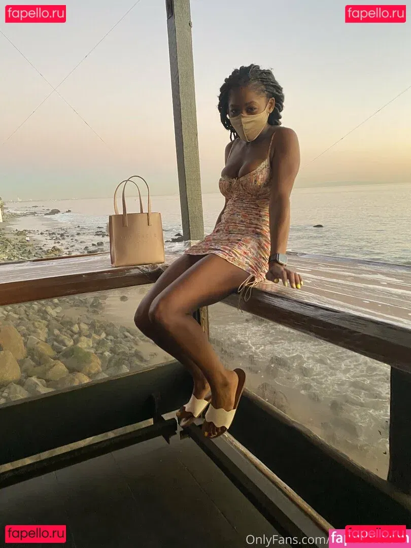 thehazelgrace Onlyfans Photo Gallery 