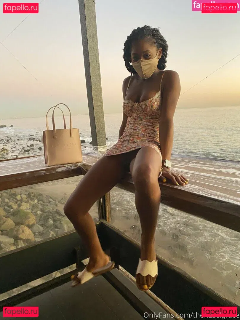 thehazelgrace Onlyfans Photo Gallery 