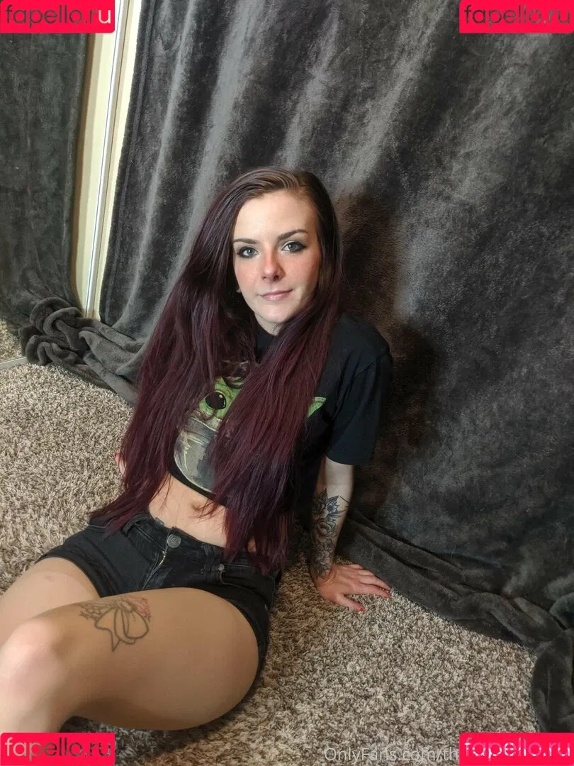 lilydarkofree Onlyfans Photo Gallery 
