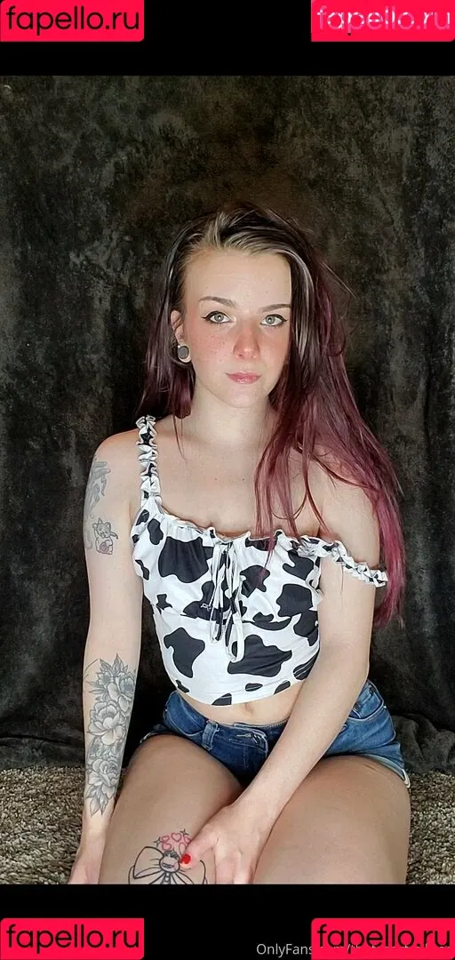 lilydarkofree Onlyfans Photo Gallery 