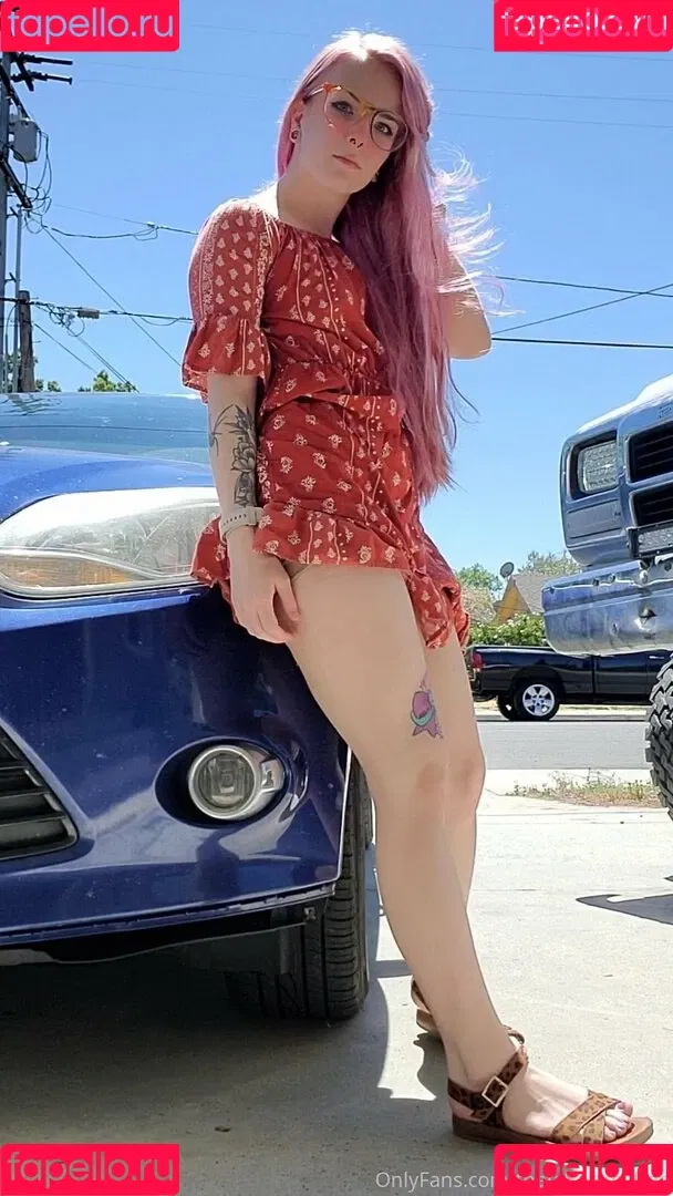 lilydarkofree Onlyfans Photo Gallery 
