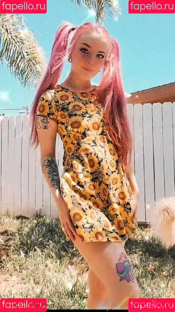 lilydarkofree Onlyfans Photo Gallery 