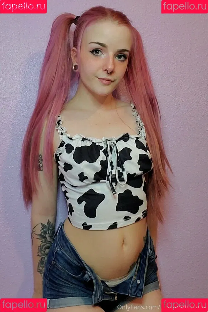 lilydarkofree Onlyfans Photo Gallery 