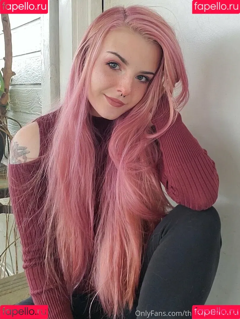lilydarkofree Onlyfans Photo Gallery 