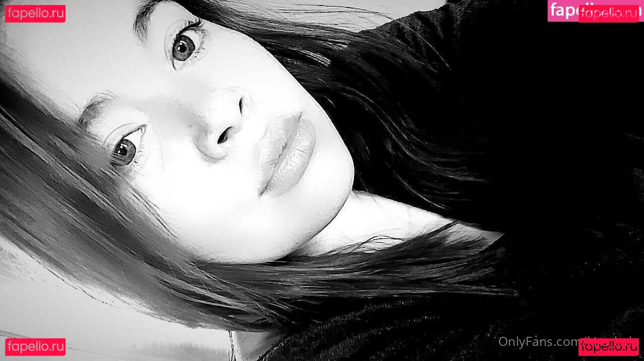 kira_lady Onlyfans Photo Gallery 