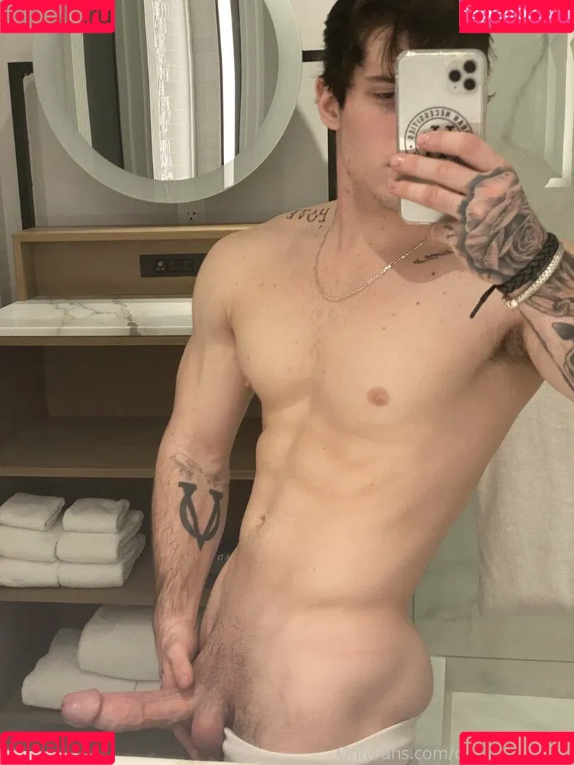 deek_aesthetic Onlyfans Photo Gallery 