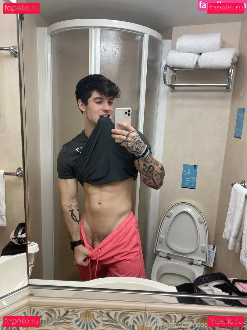 deek_aesthetic Onlyfans Photo Gallery 