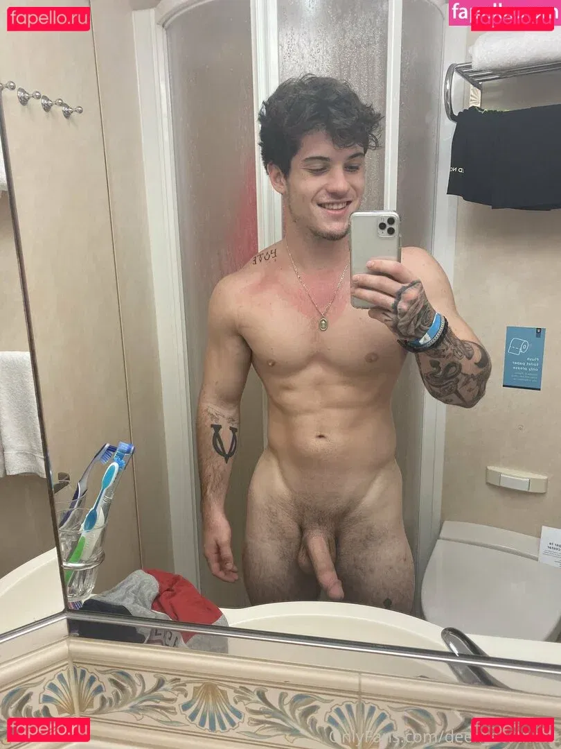 deek_aesthetic Onlyfans Photo Gallery 