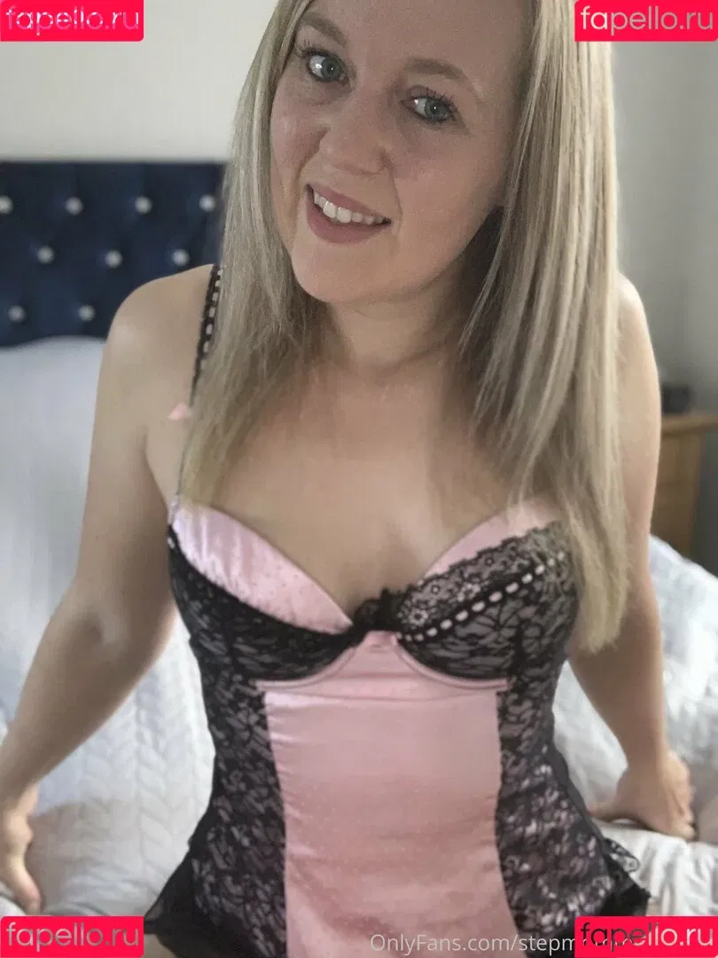 stepmommyfantasy Onlyfans Photo Gallery 