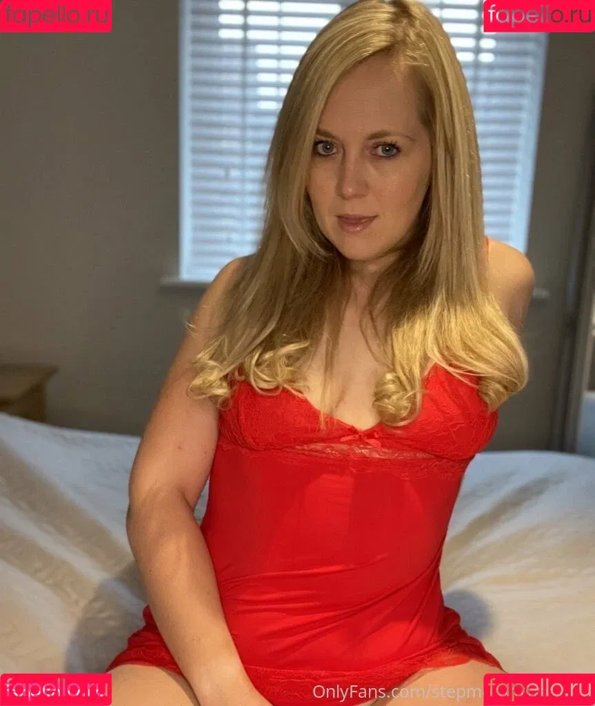 stepmommyfantasy Onlyfans Photo Gallery 
