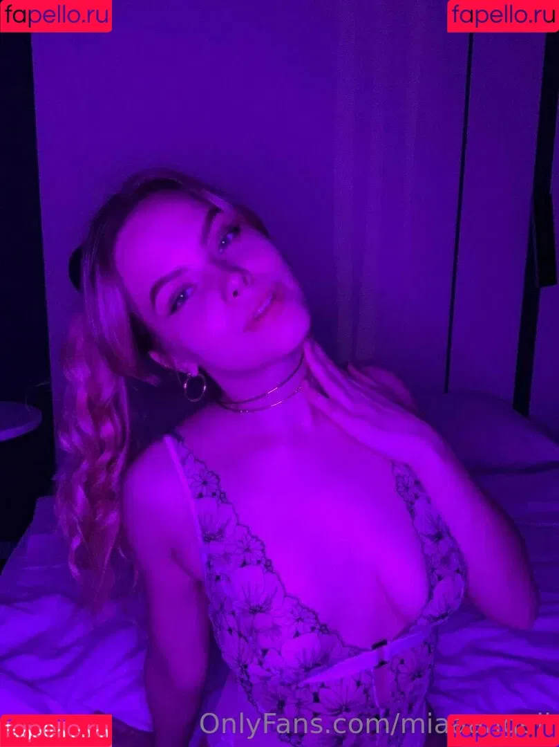 miaaangell.vip Onlyfans Photo Gallery 