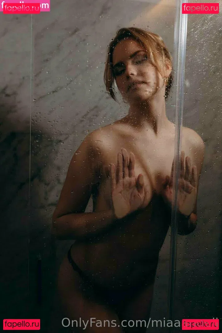 miaaangell.vip Onlyfans Photo Gallery 