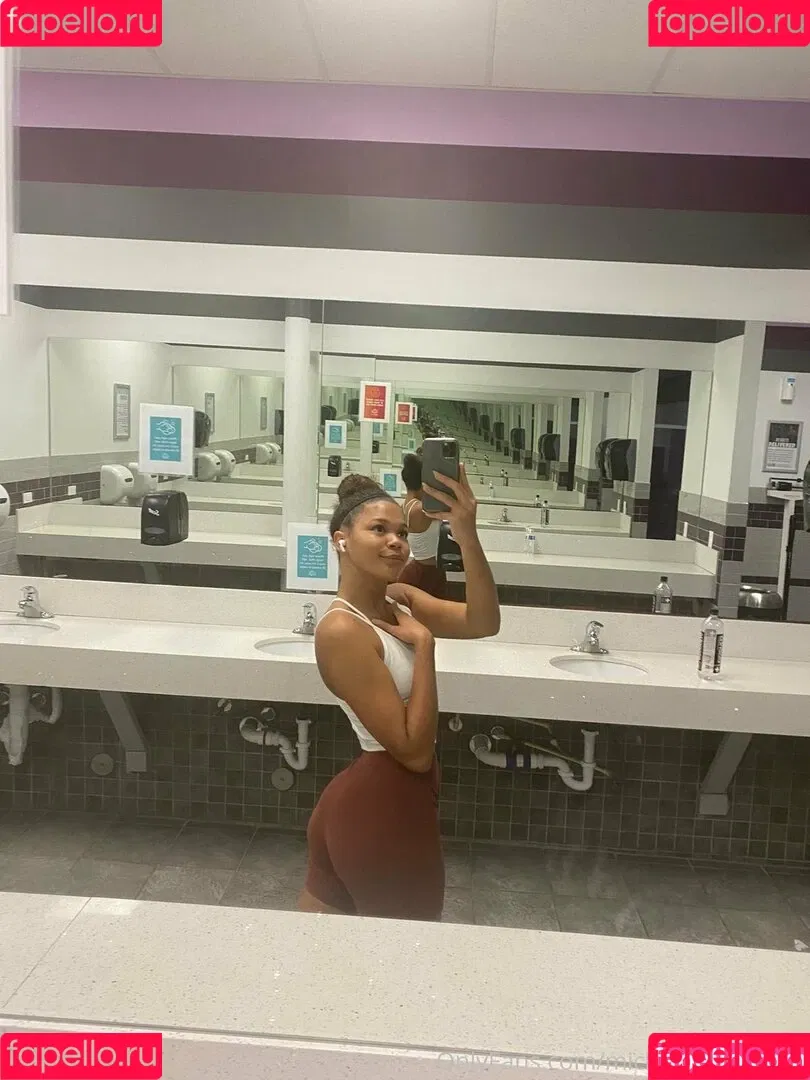 michelleanderson Onlyfans Photo Gallery 