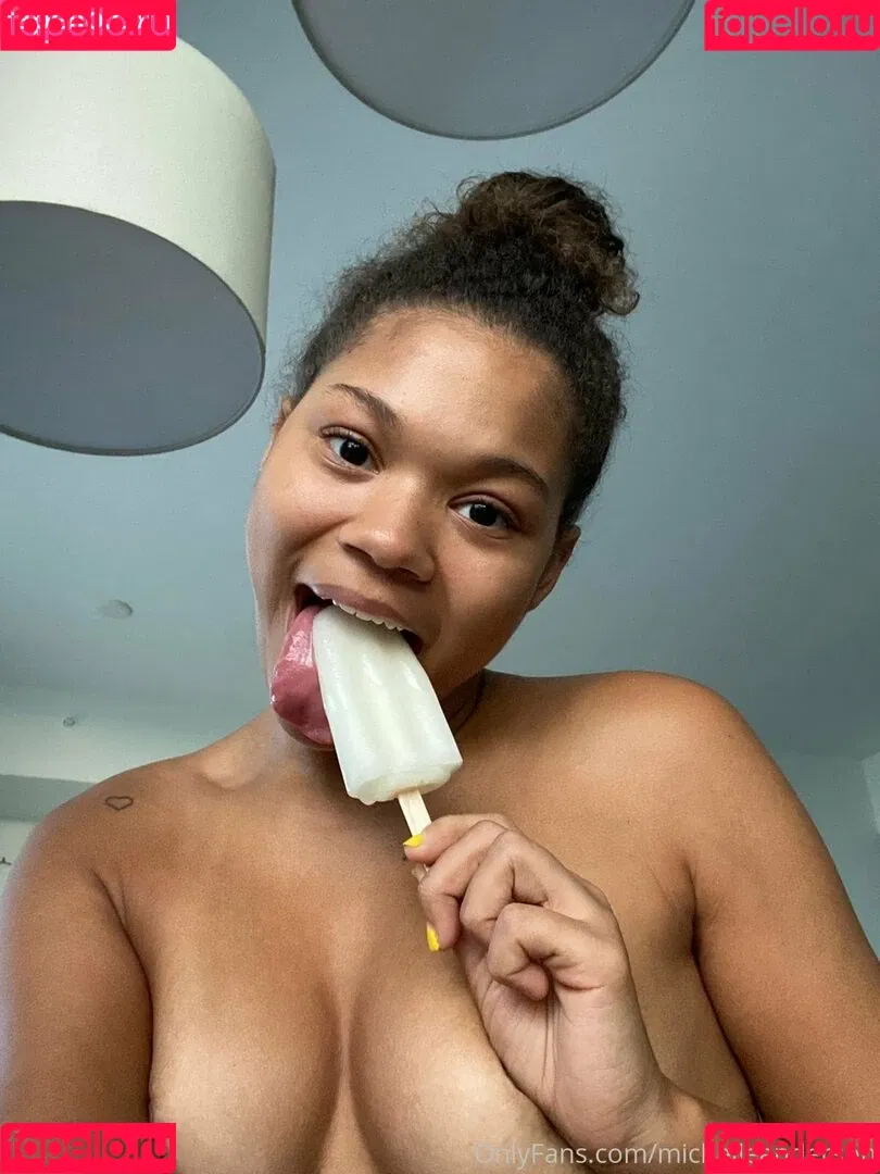 michelleanderson Onlyfans Photo Gallery 