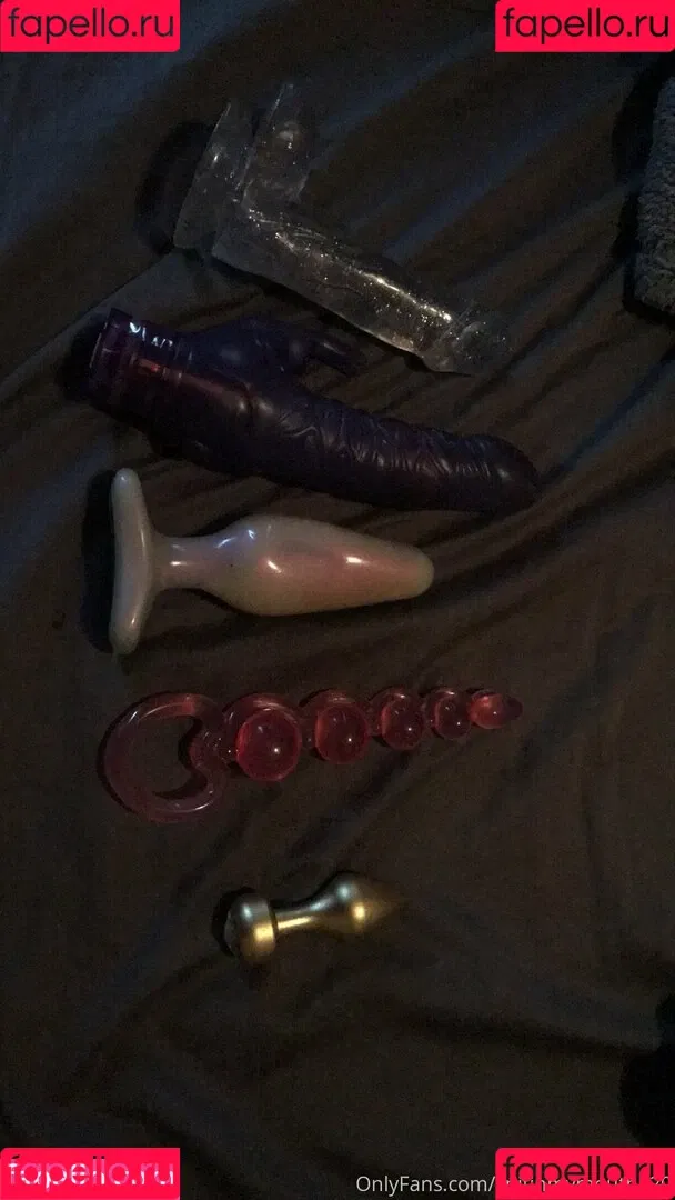 spitinmymouth420 Onlyfans Photo Gallery 