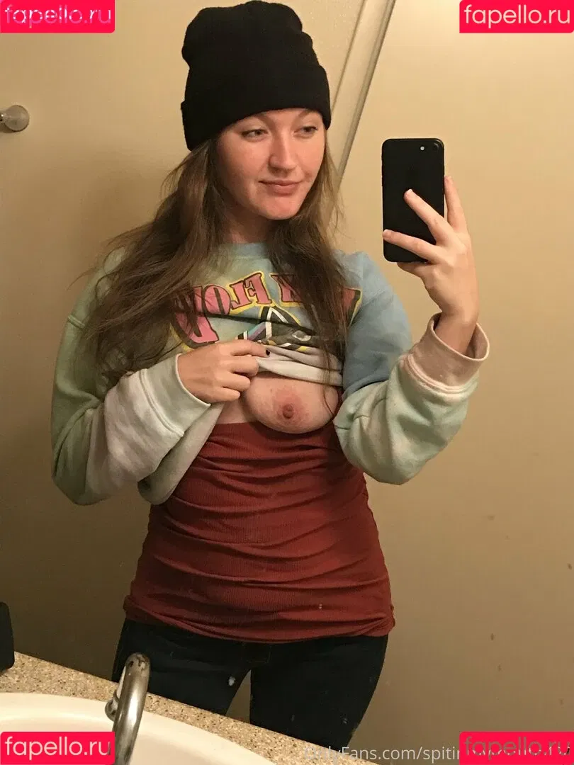 spitinmymouth420 Onlyfans Photo Gallery 