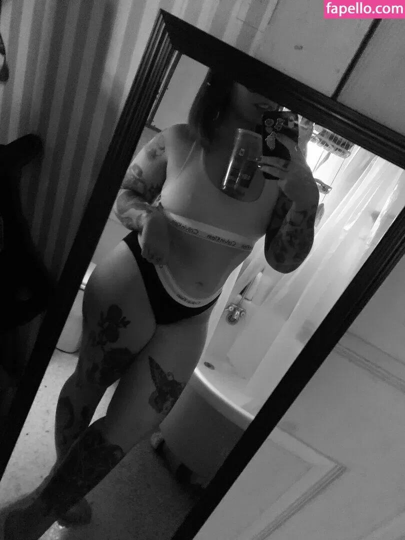 Stepstool Sarah Onlyfans Photo Gallery 