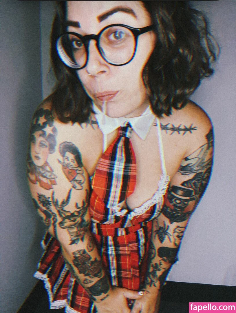 Stepstool Sarah Onlyfans Photo Gallery 