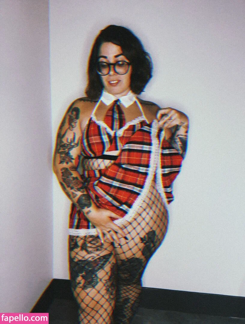 Stepstool Sarah Onlyfans Photo Gallery 