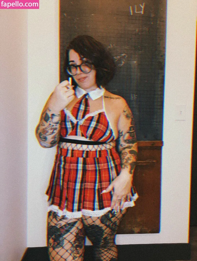 Stepstool Sarah Onlyfans Photo Gallery 