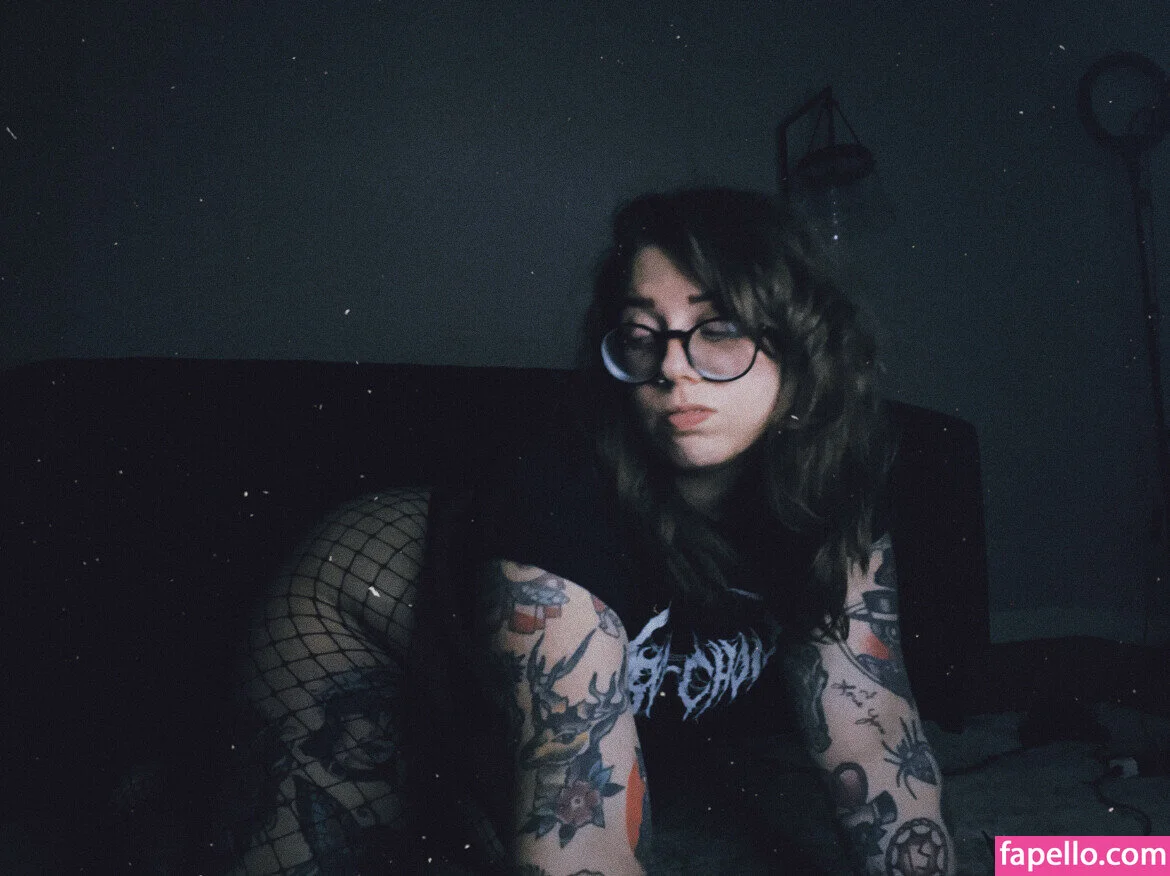 Stepstool Sarah Onlyfans Photo Gallery 