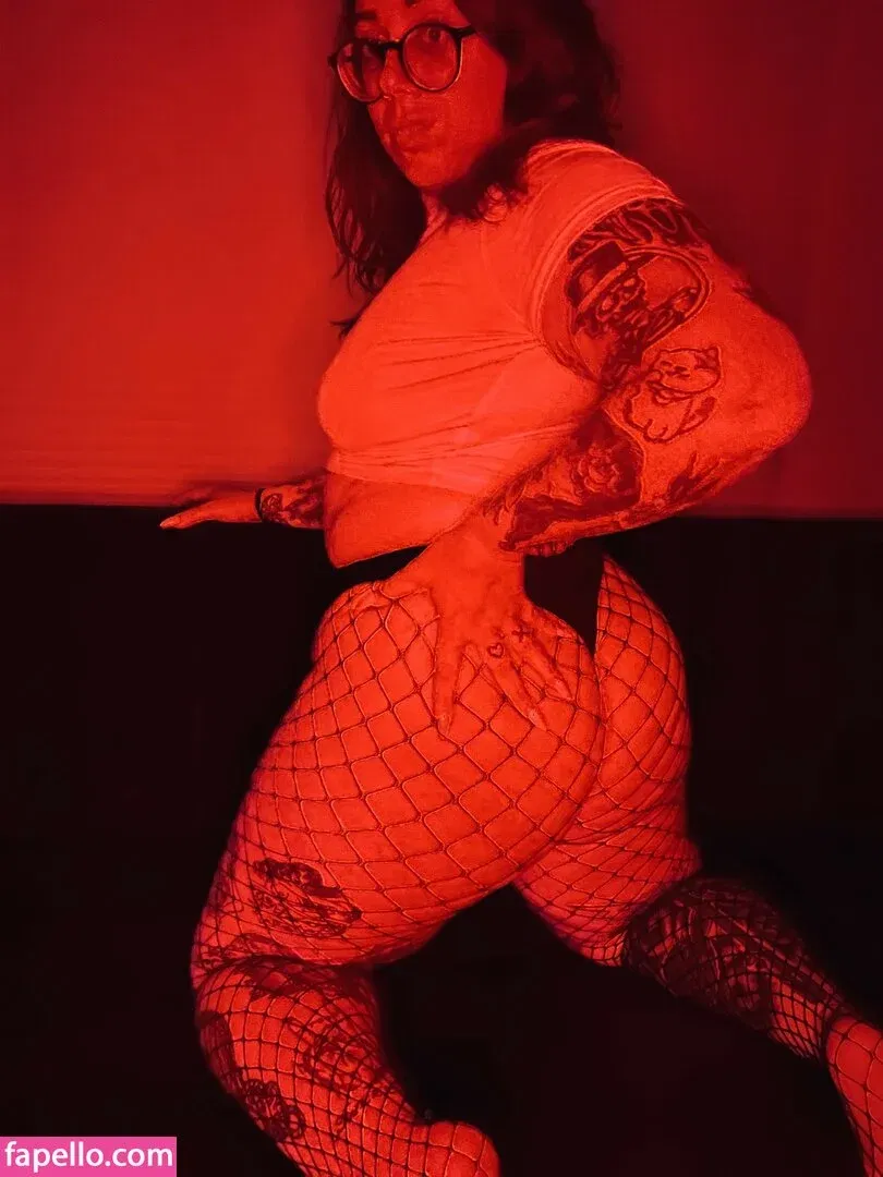 Stepstool Sarah Onlyfans Photo Gallery 