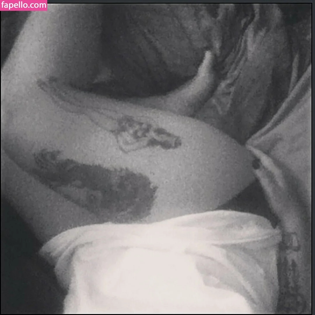 Stepstool Sarah Onlyfans Photo Gallery 