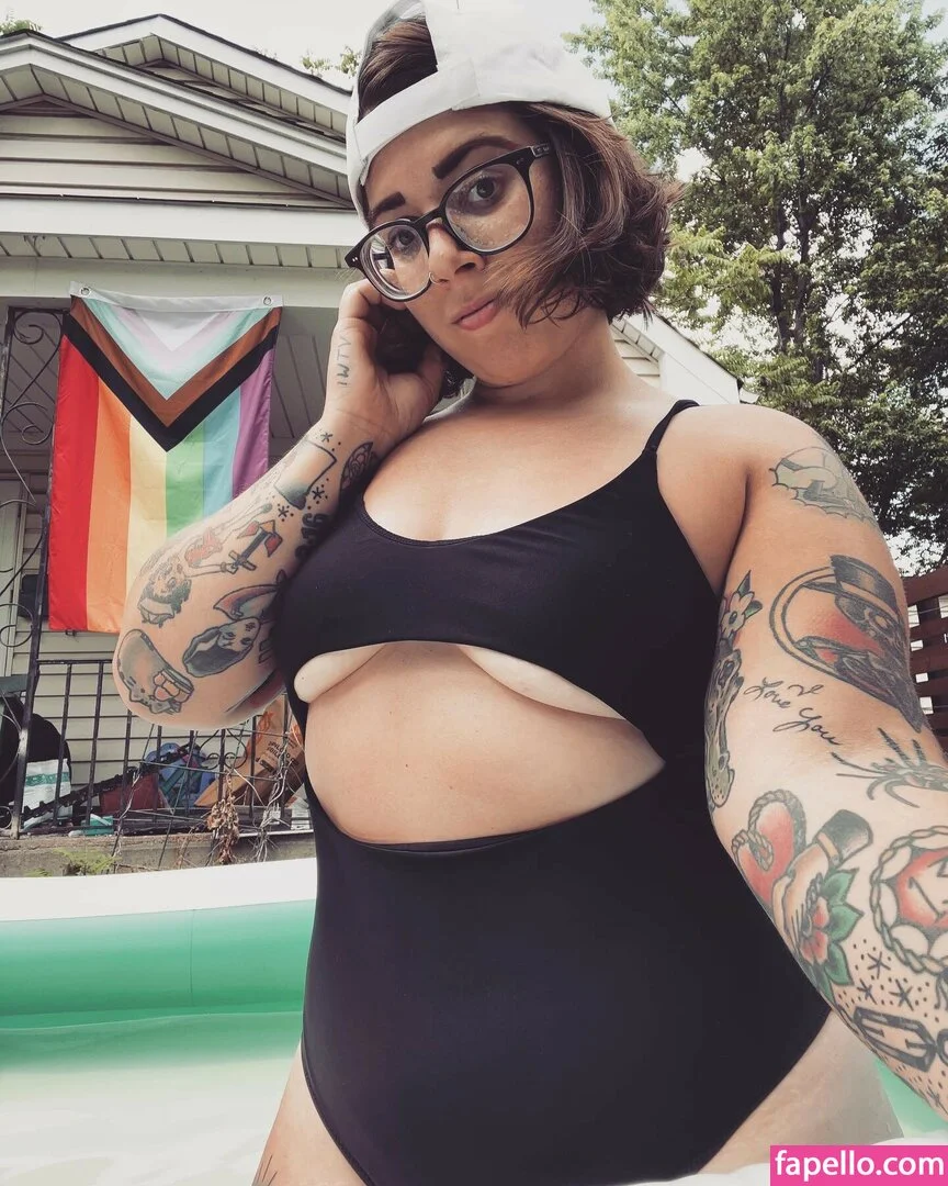 Stepstool Sarah Onlyfans Photo Gallery 