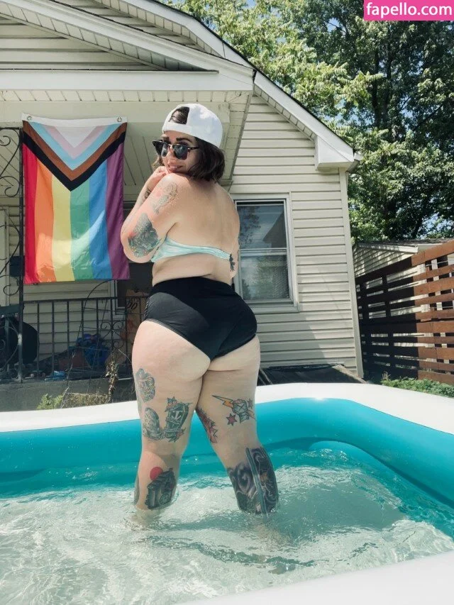 Stepstool Sarah Onlyfans Photo Gallery 