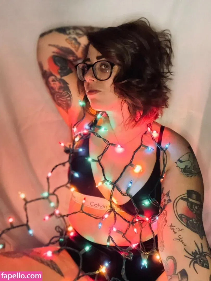 Stepstool Sarah Onlyfans Photo Gallery 