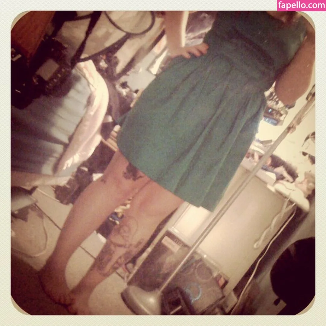 Stepstool Sarah Onlyfans Photo Gallery 