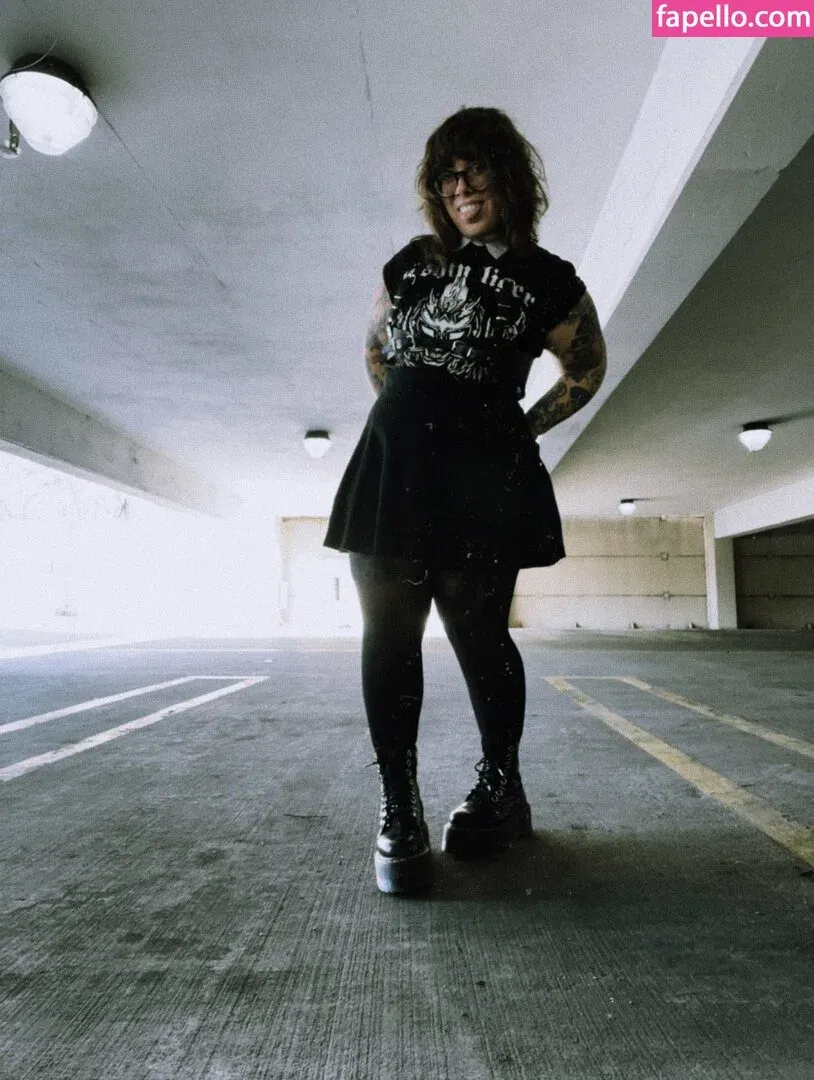 Stepstool Sarah Onlyfans Photo Gallery 