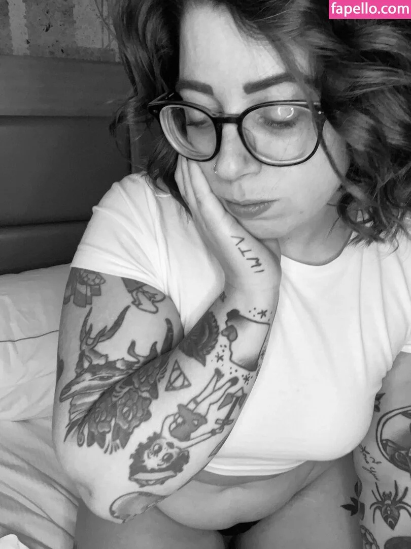 Stepstool Sarah Onlyfans Photo Gallery 