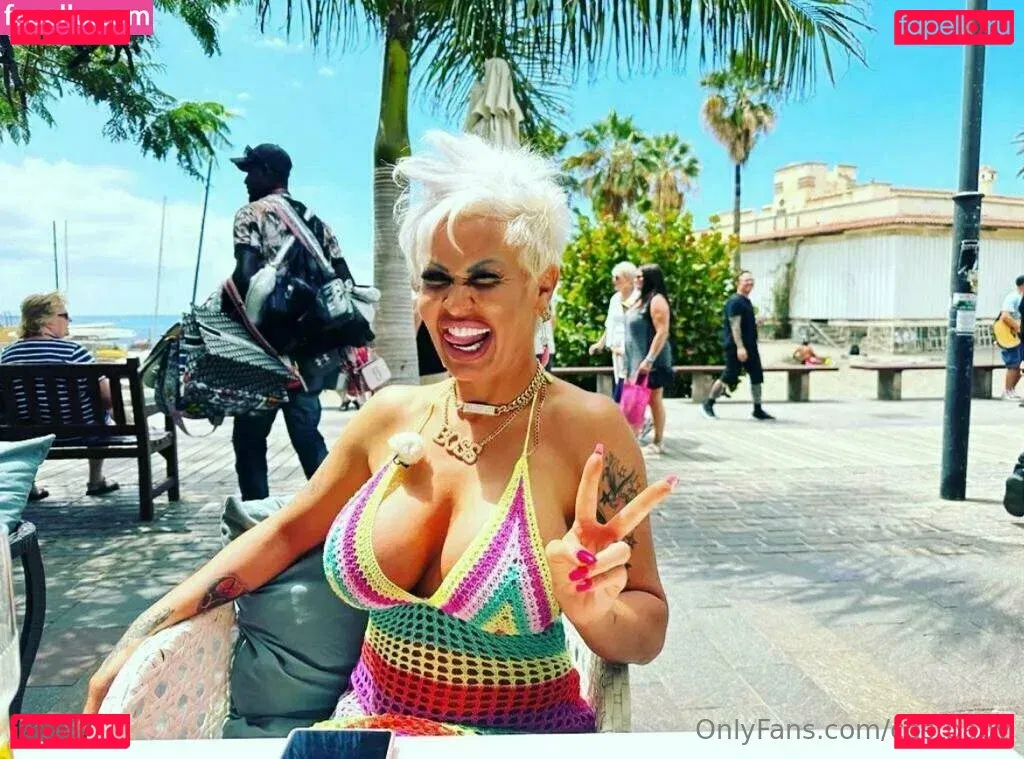 costbaby Onlyfans Photo Gallery 