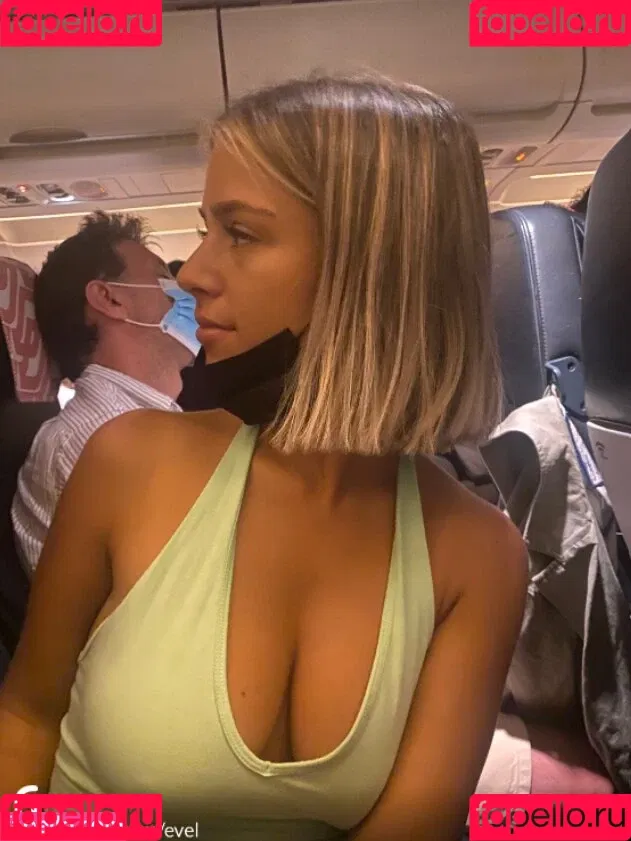 E.ytc Onlyfans Photo Gallery 